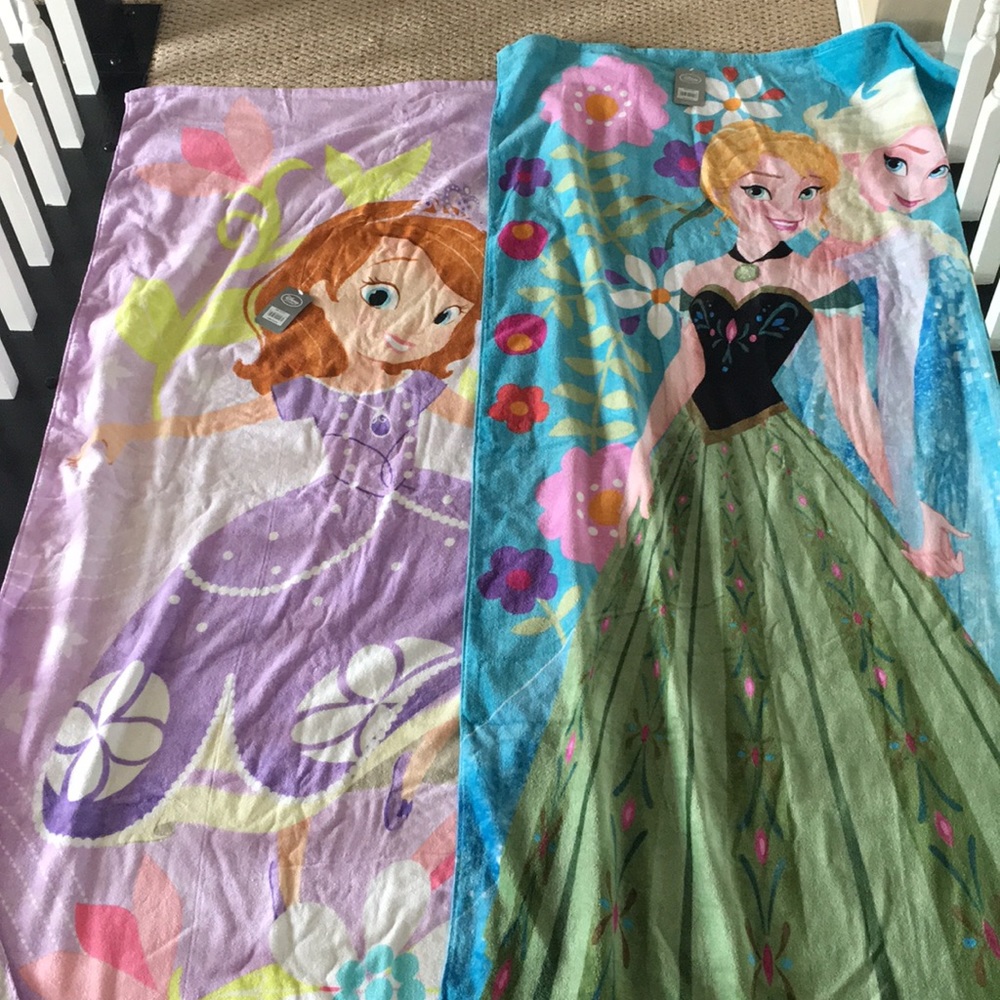 2 Disney Beach towels
